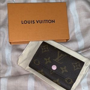 Louis Vuitton Monogram 6 Key Ring Holder